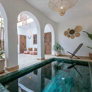  Riad Lamalika